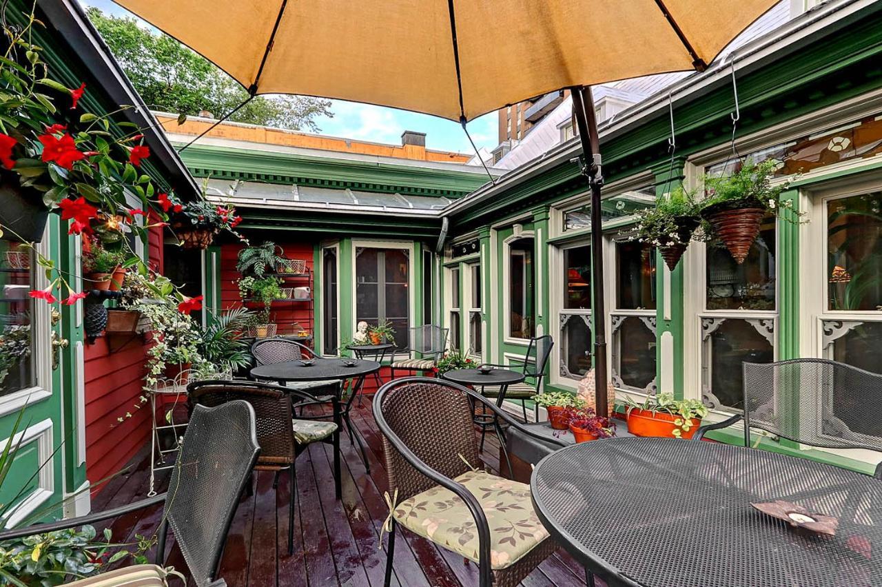 Auberge J.A Moisan Québec Kültér fotó