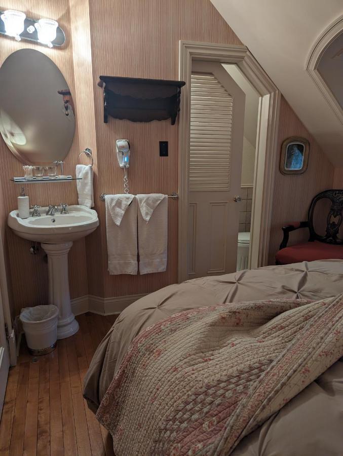 Auberge J.A Moisan Québec Kültér fotó